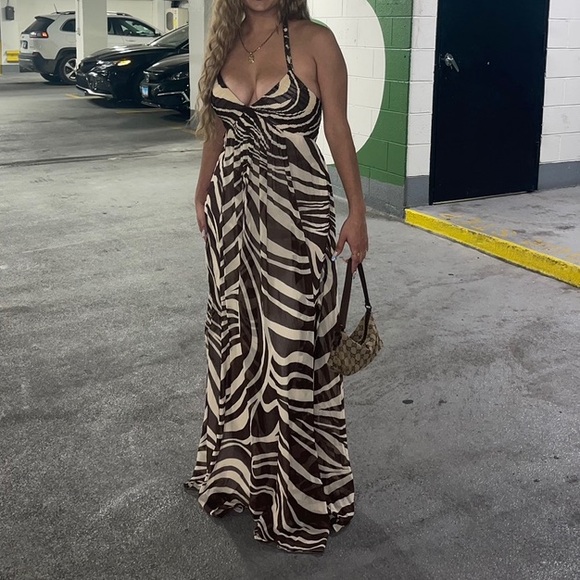 BCBG MAX AZRIA  DRESS - Picture 7 of 7